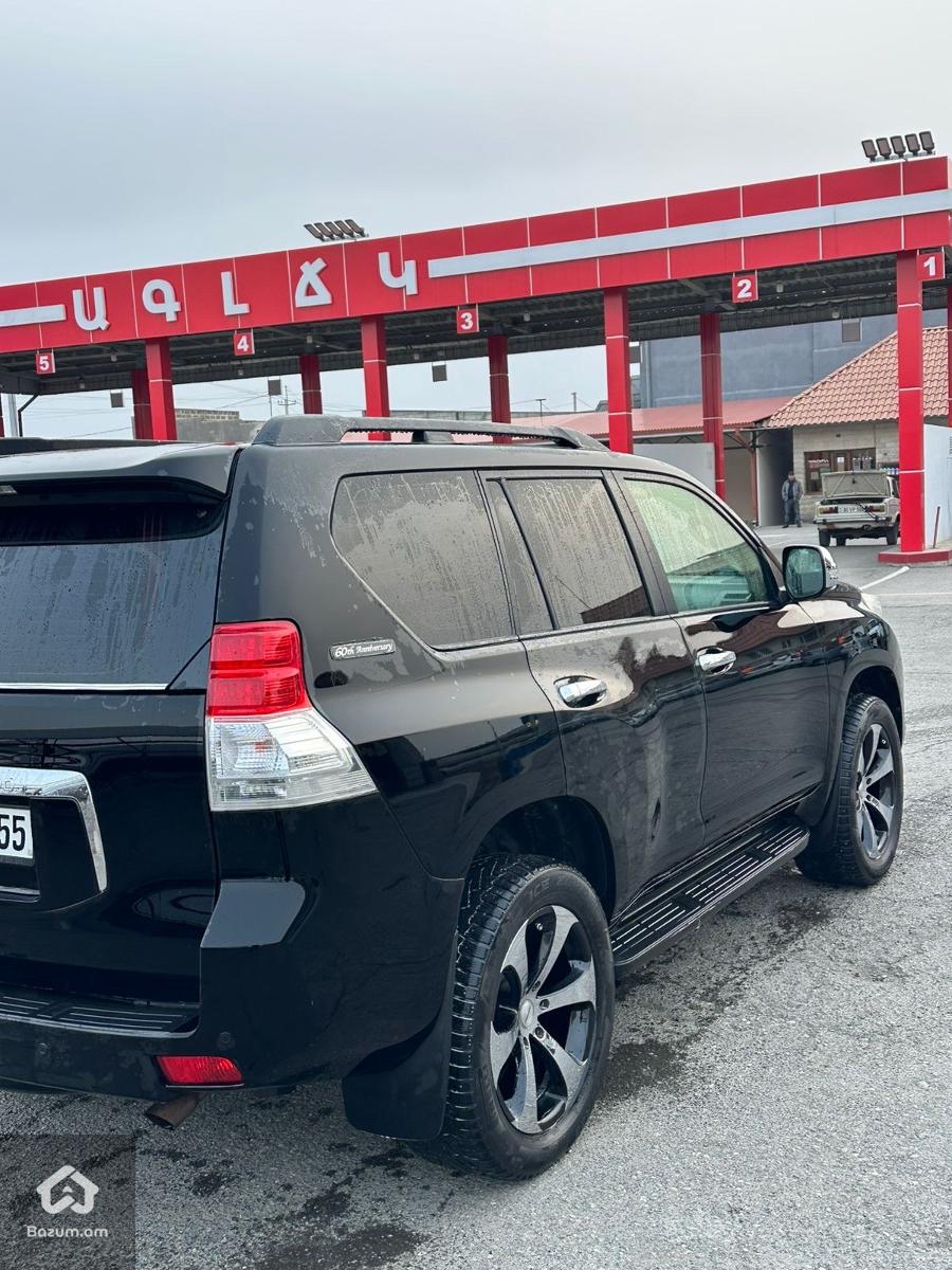 Toyota Land Cruiser Prado 60th anniversary - image 4