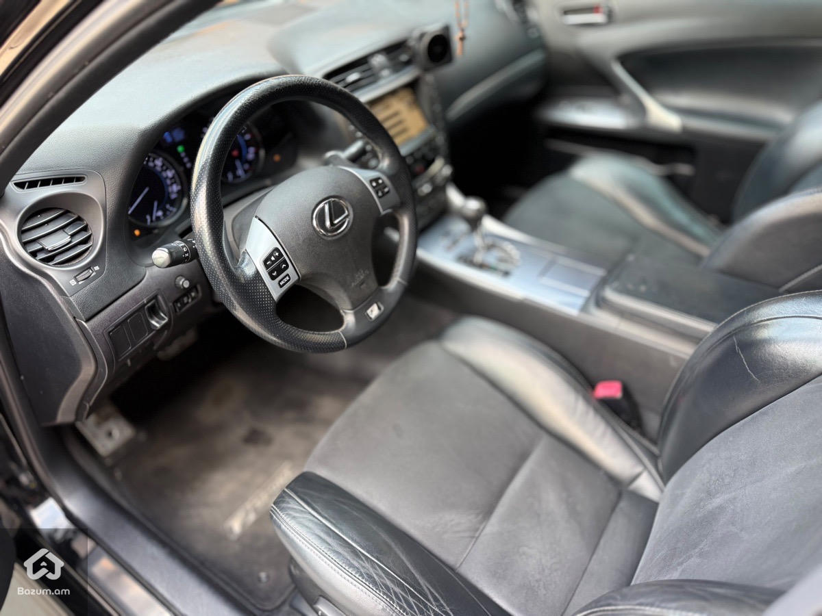 Lexus - image 7