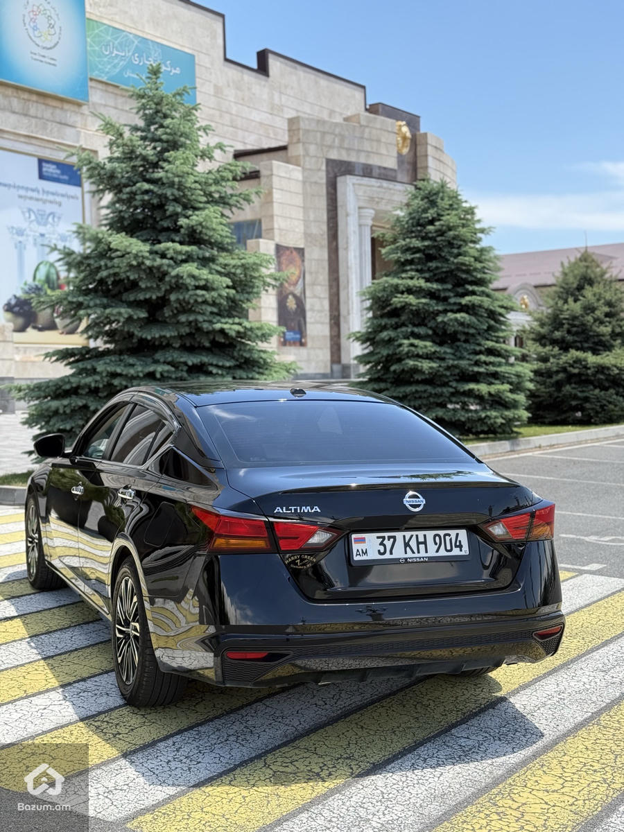 Nissan Altima 2020 - image 3