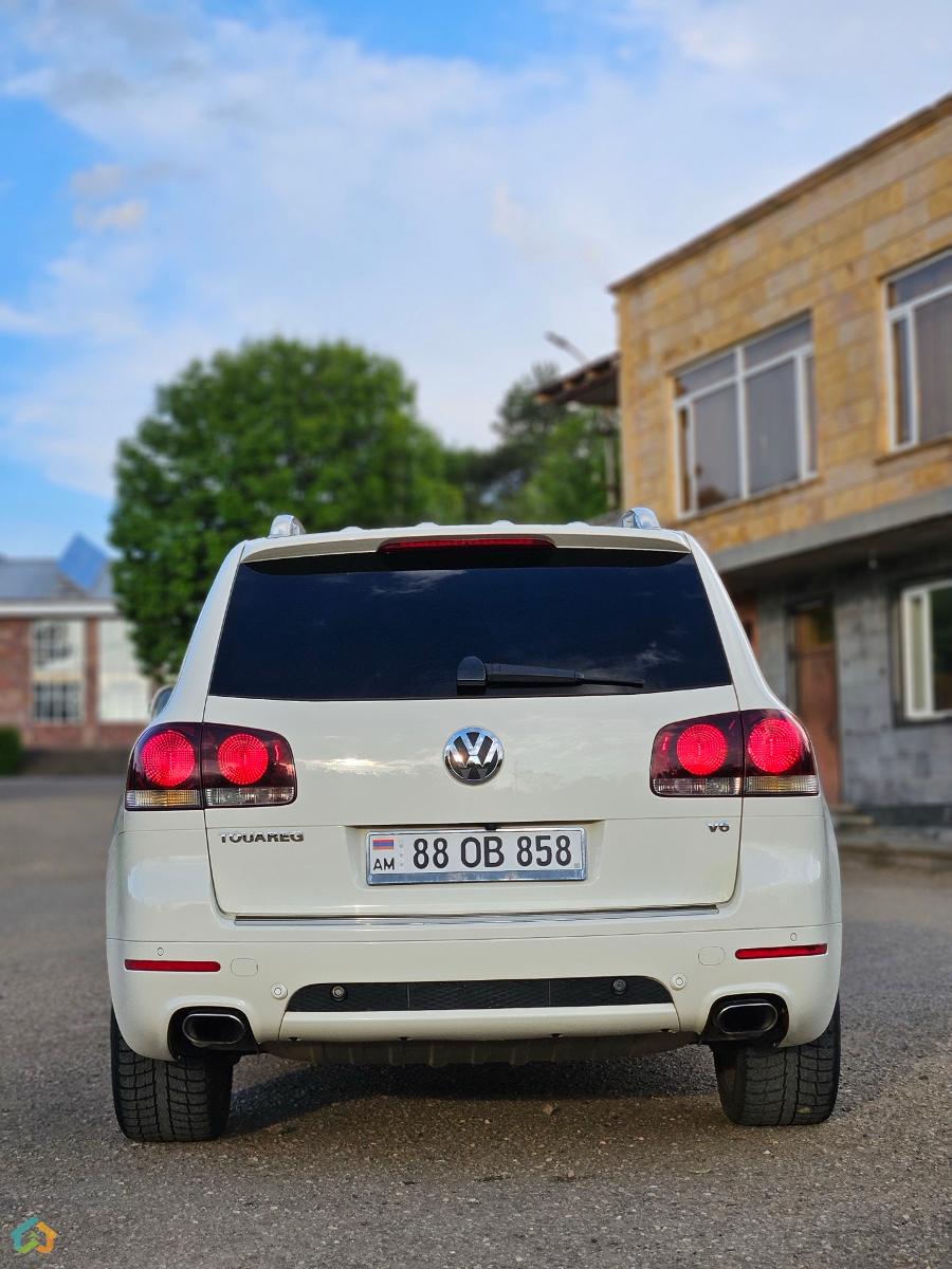 Volkswagen Touareg - image 4