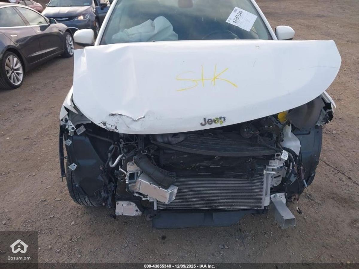 Jeep Compass Latitude 4x4 - image 7