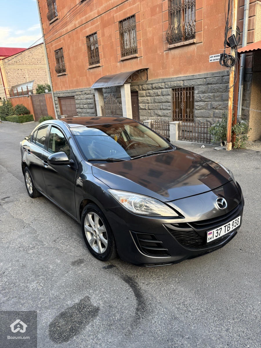 mazda 3 - image 4