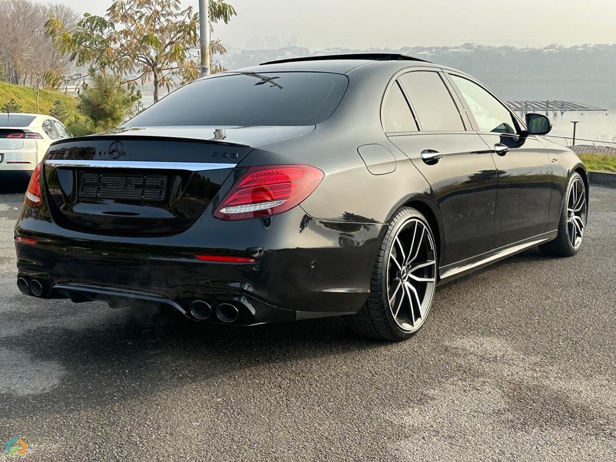 Mercedes E450 - image 6