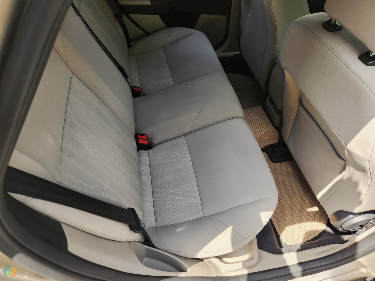 Ford focus - image 9