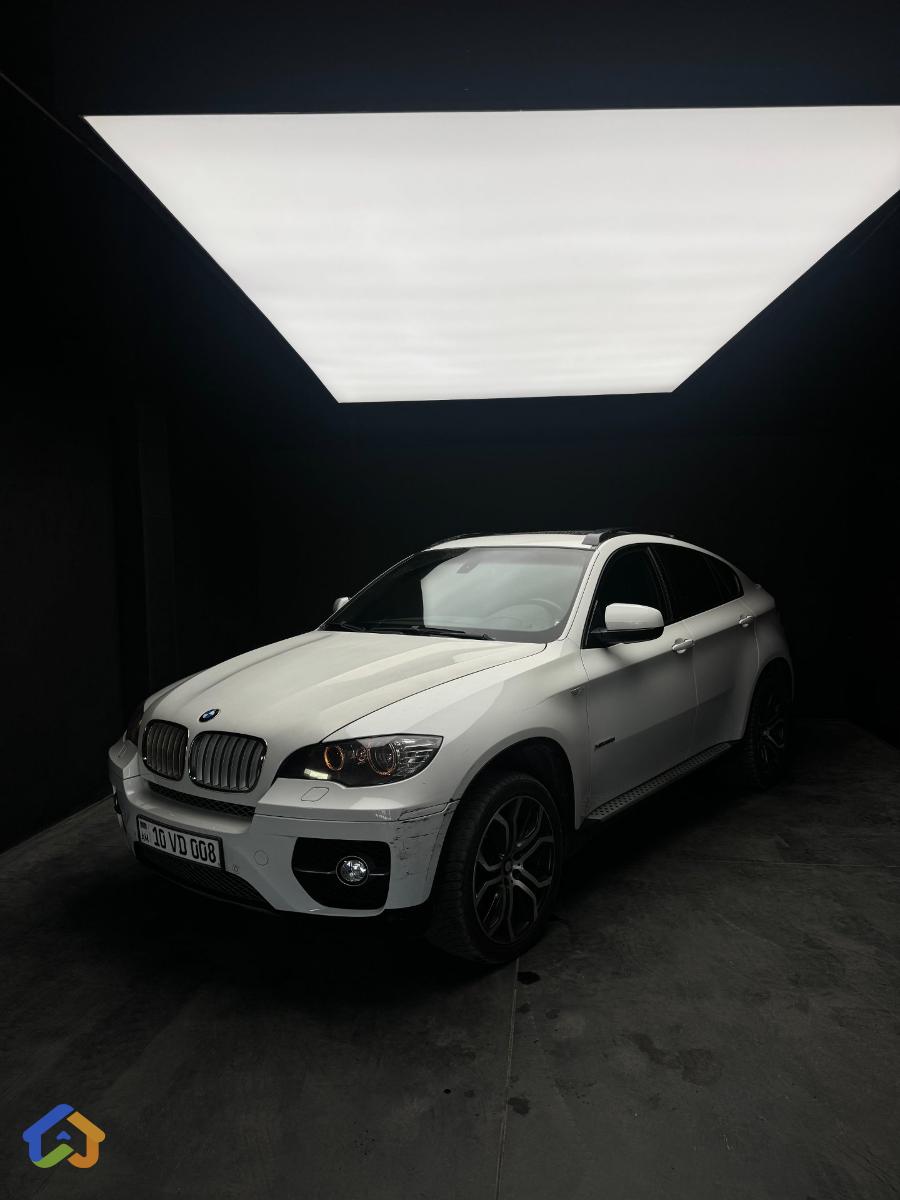 BMW X6 - image 14