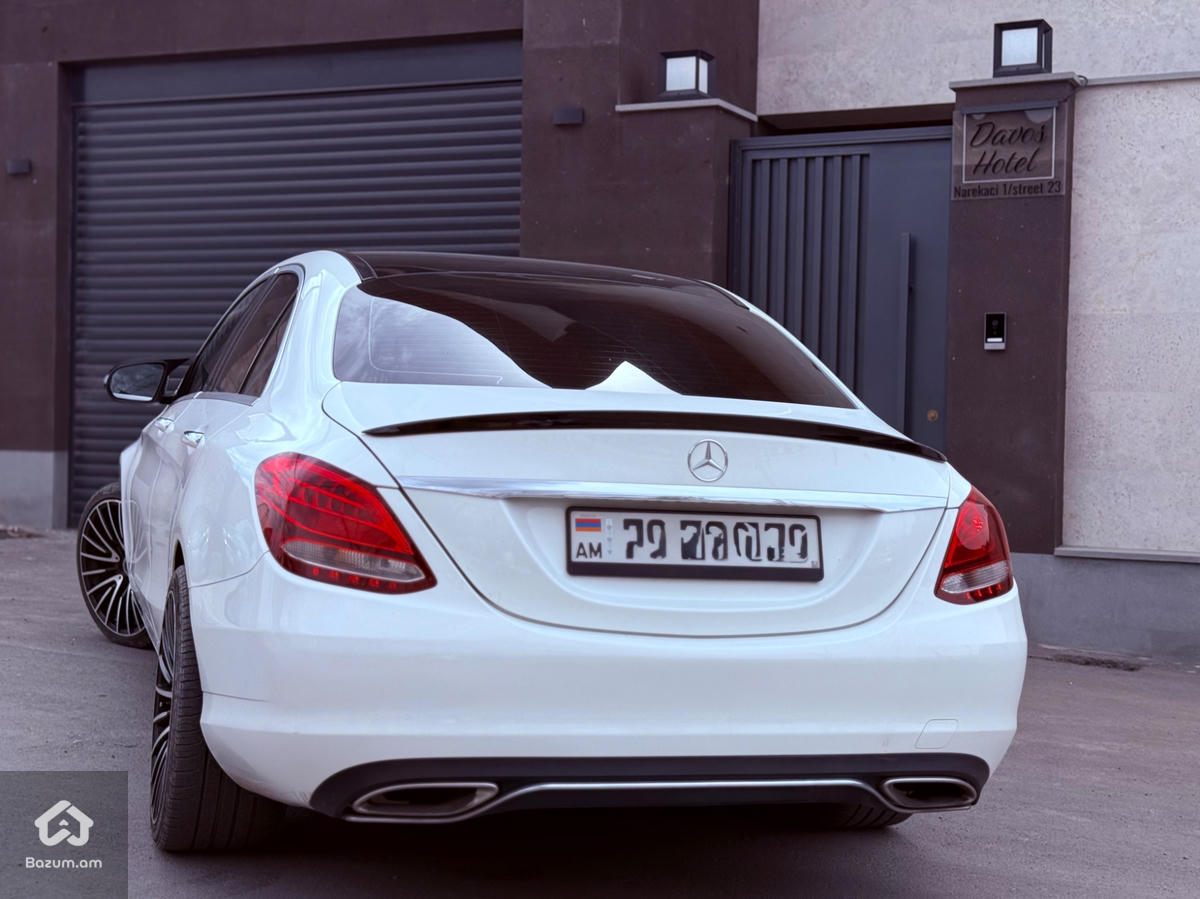 Mercedes C300 w205 - image 6