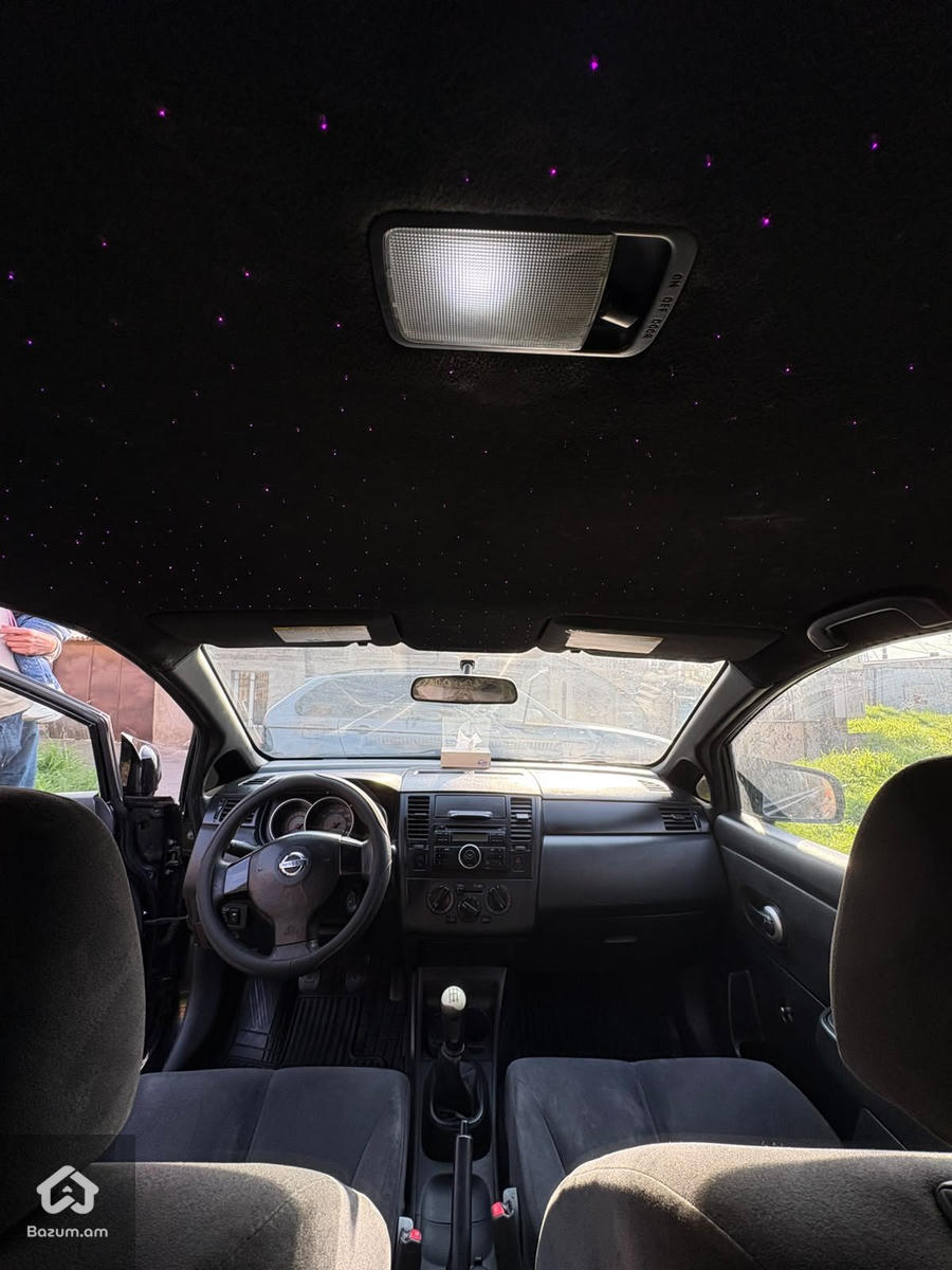 Nissan Versa - image 16