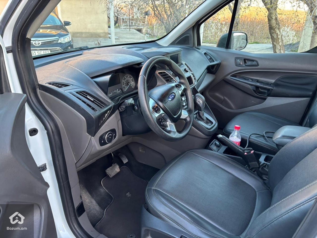 FORD TRANSIT CONNECT - image 2