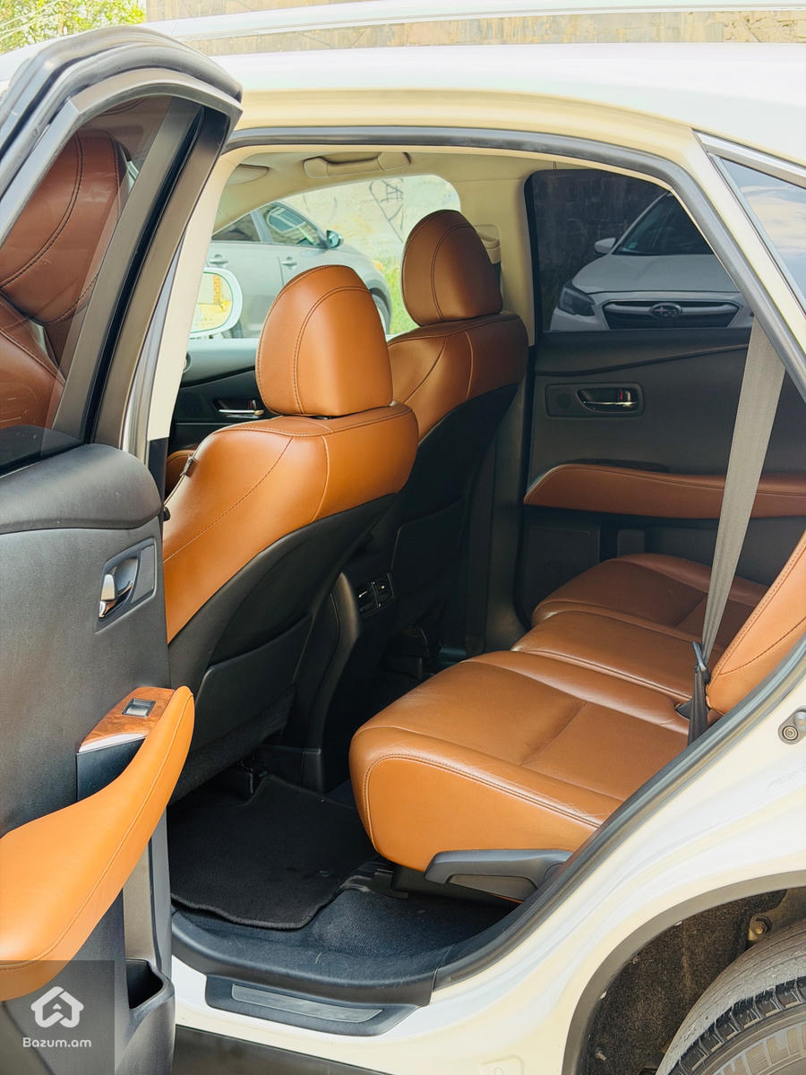 LEXUS RX350 - image 9