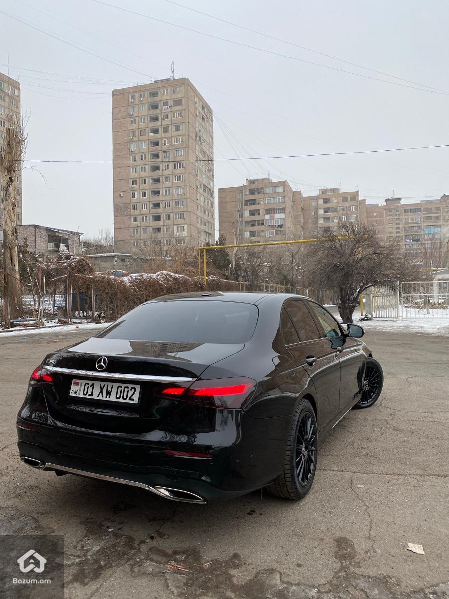 2020-2021 MERCEDES-BENZ E350 - image 4