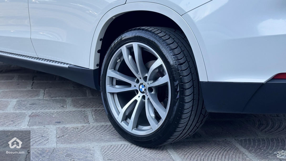 BMW X5 2015 - image 8