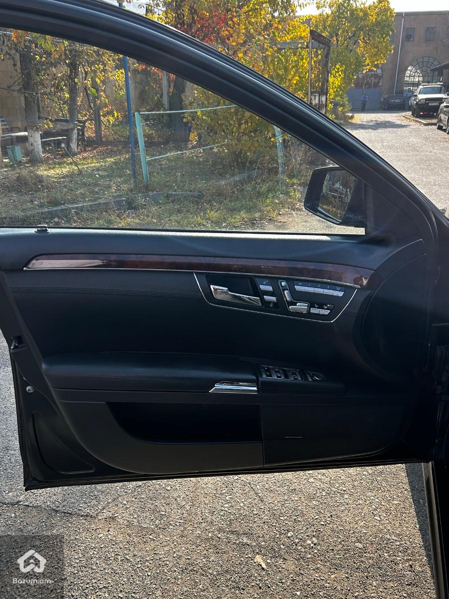 Merdedes Benz S500 W221 - image 8