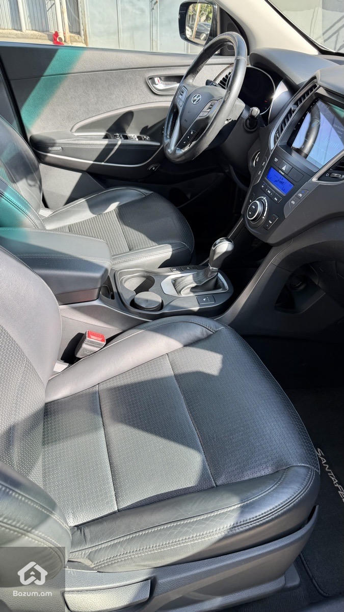 Hyundai SantaFe - image 8