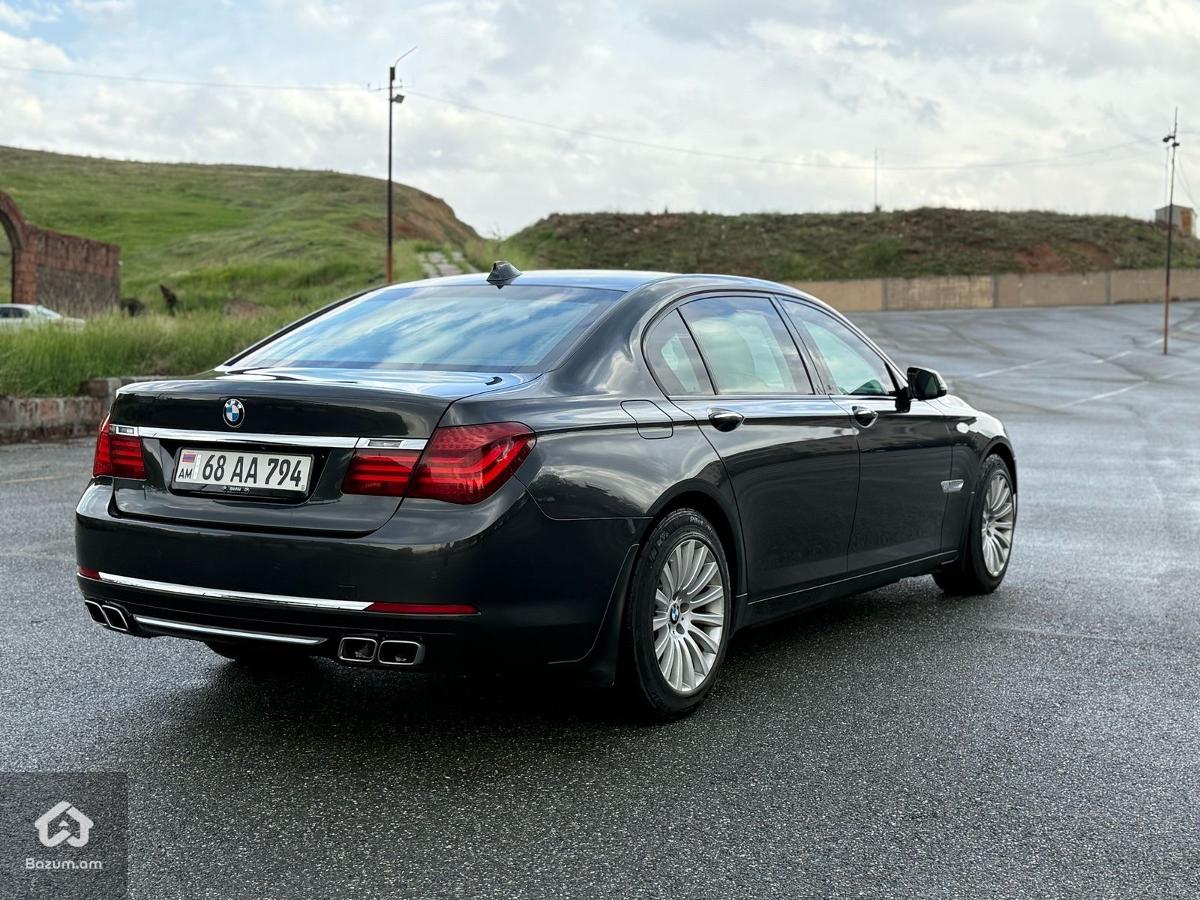 վաճառվում է զրահապատ B7 - image 13