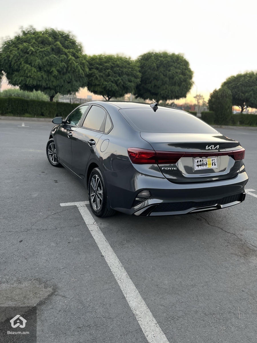 Kia Forte 2023 - image 4