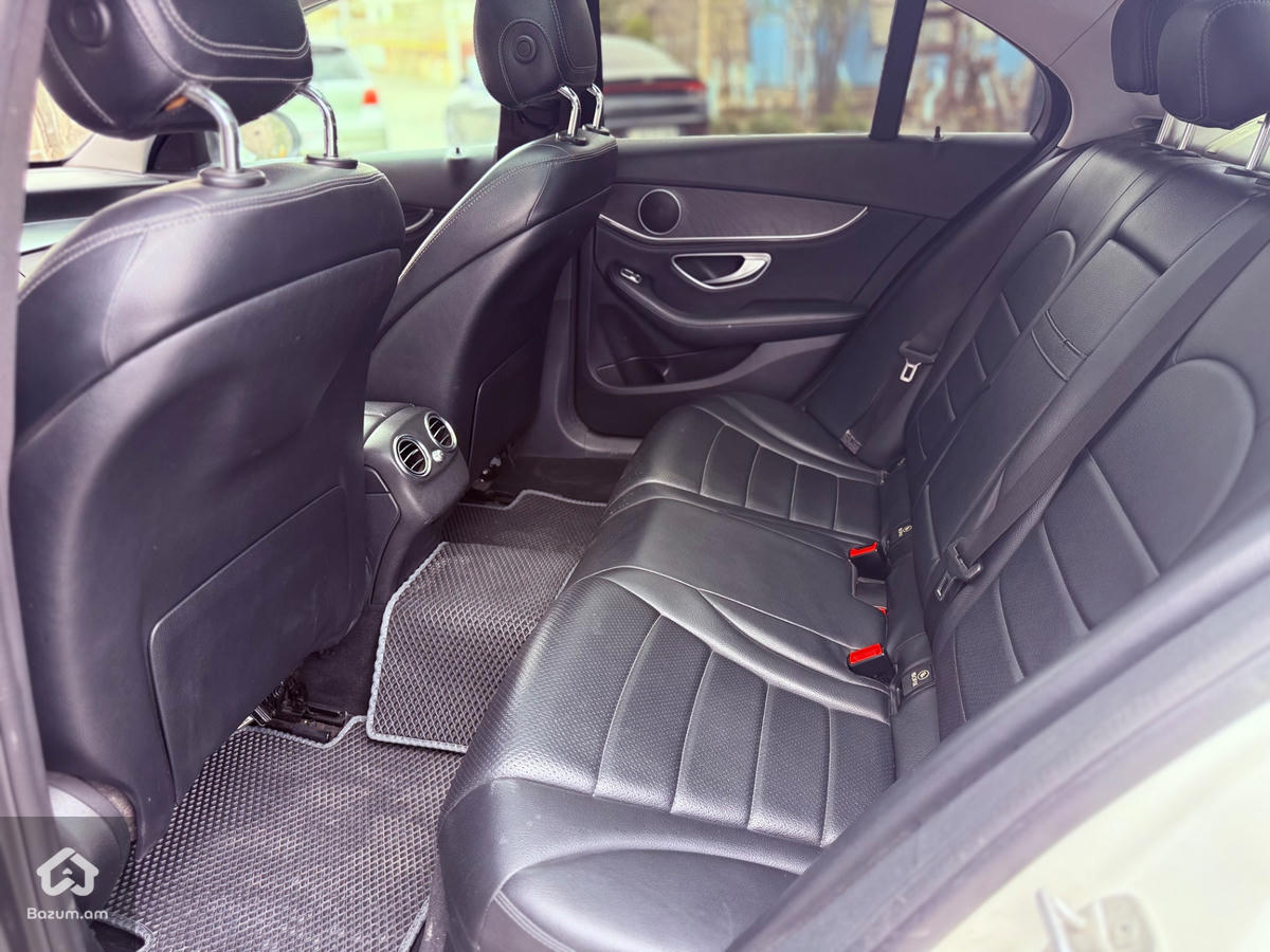 Mercedes C300 w205 - image 16