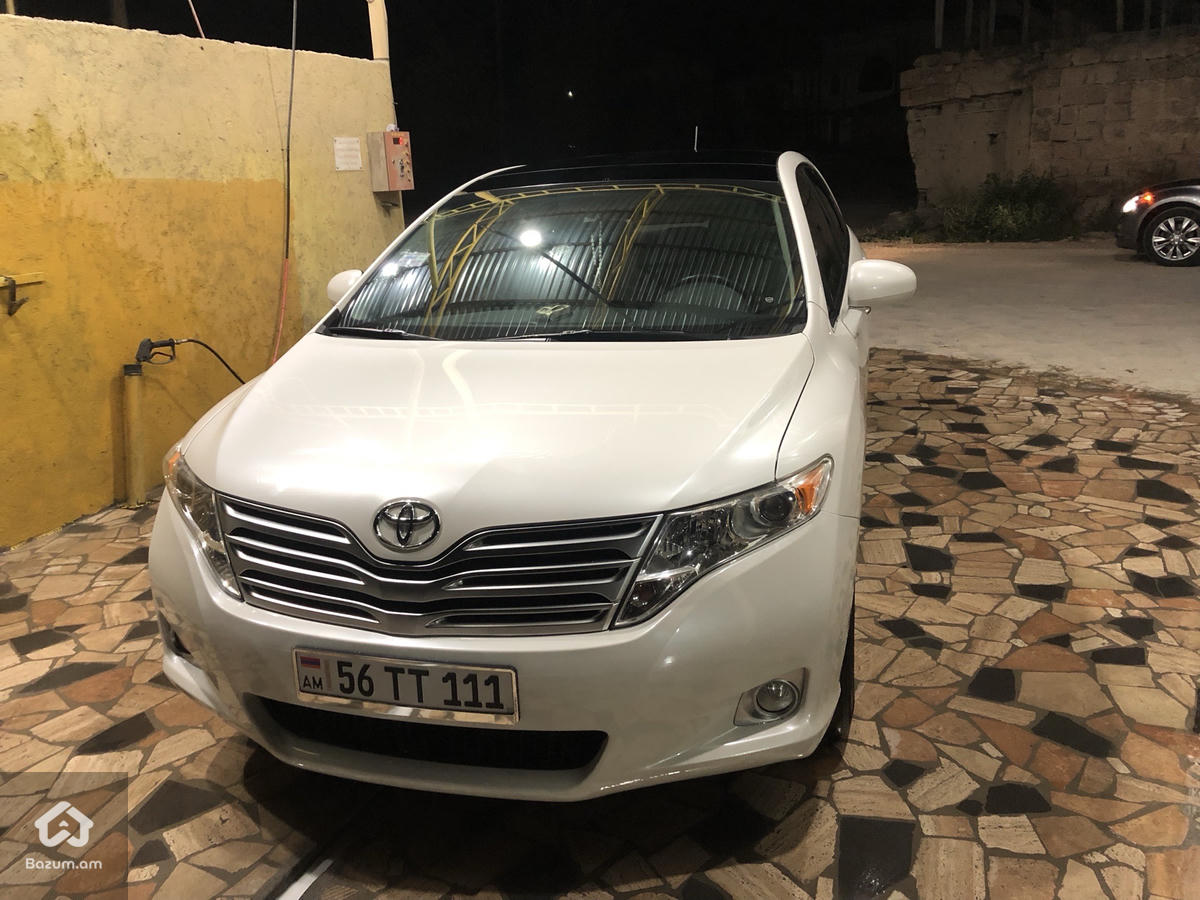 Toyota Venza - image 5