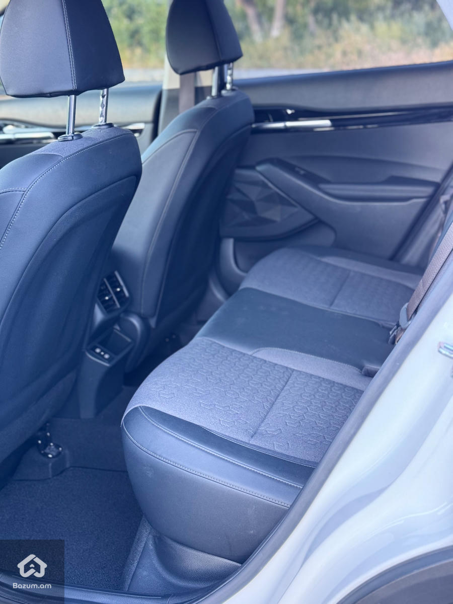 Kia seltos 2024(23.08) - image 9