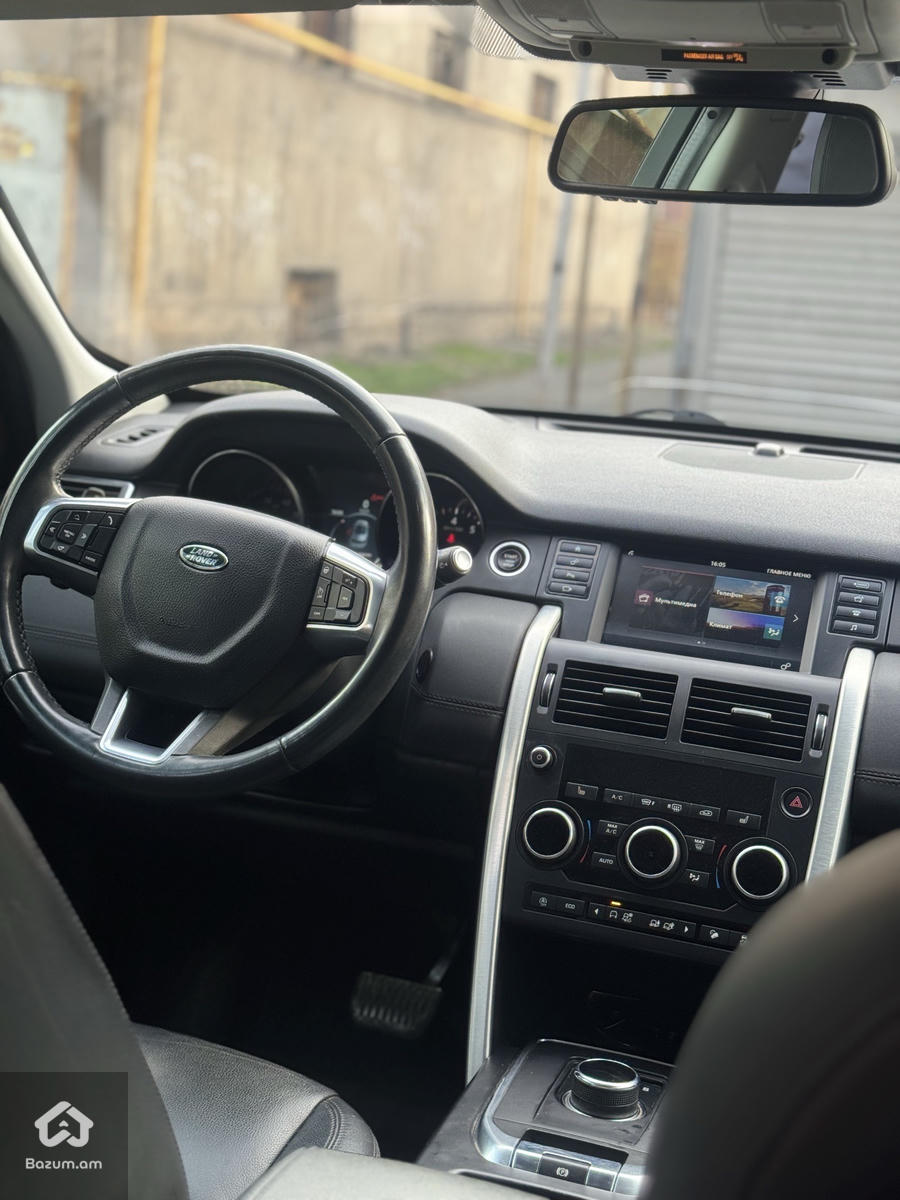 Land Rover Discovery Sport 2019 2L - image 12