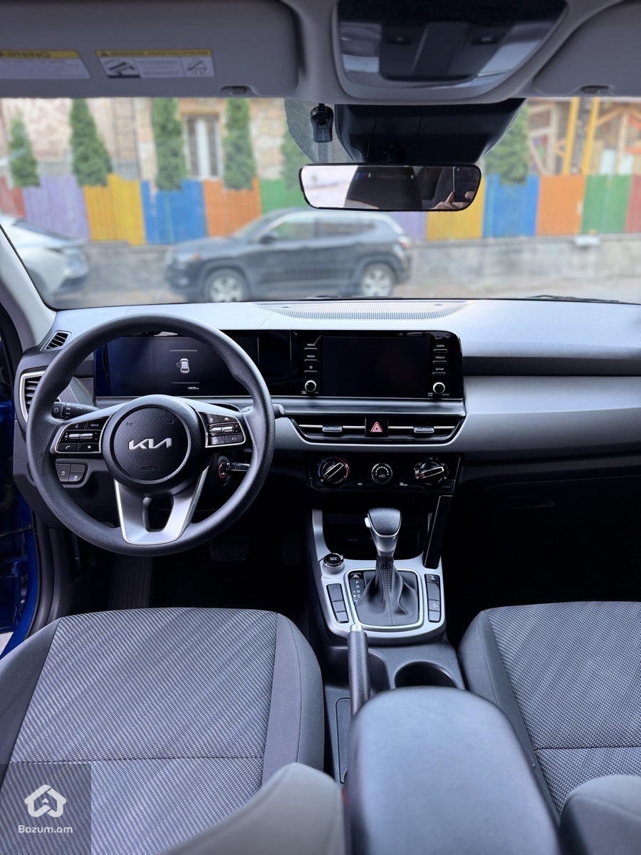 Kia Seltos - image 11