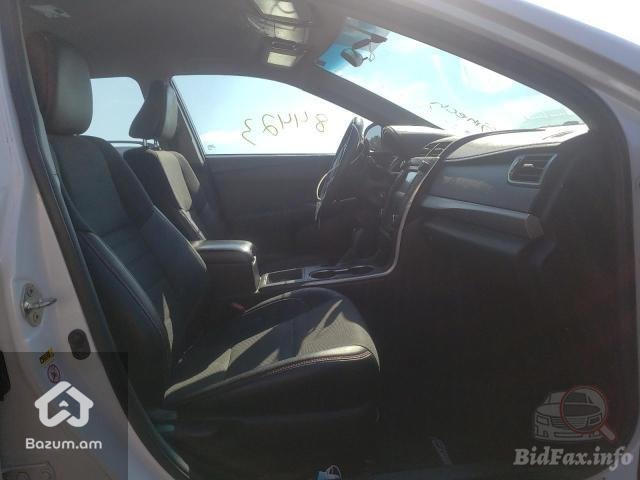 Toyota Camry - image 32