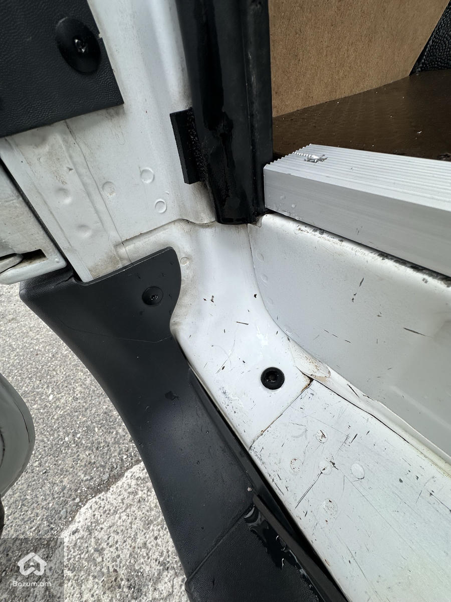 FORD TRANSIT 2.4 TREND - image 15