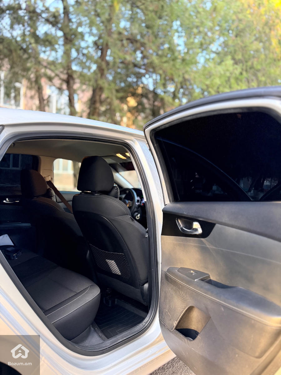 kia forte - image 26