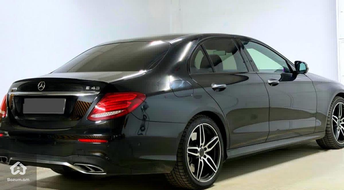 Mercedes Benz E43 AMG W213 - image 5