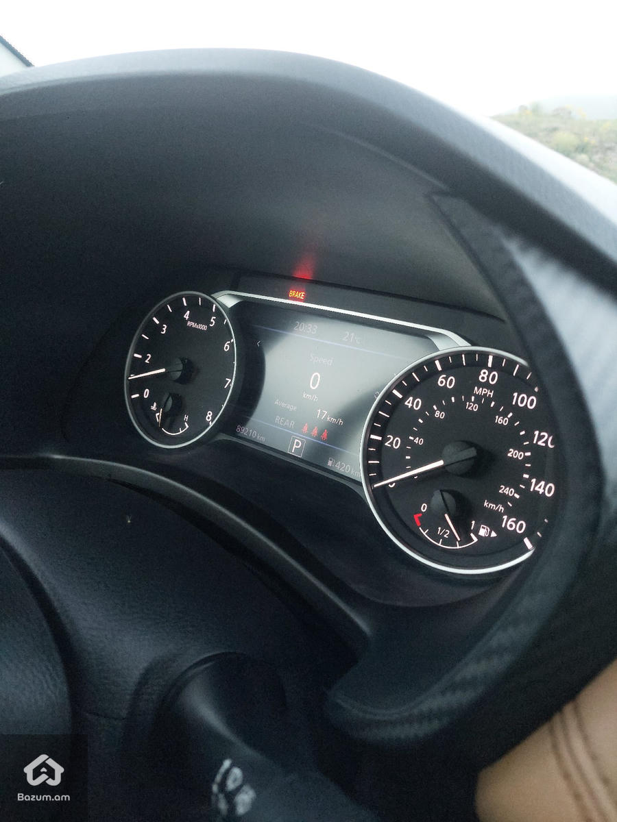 Nissan - image 36