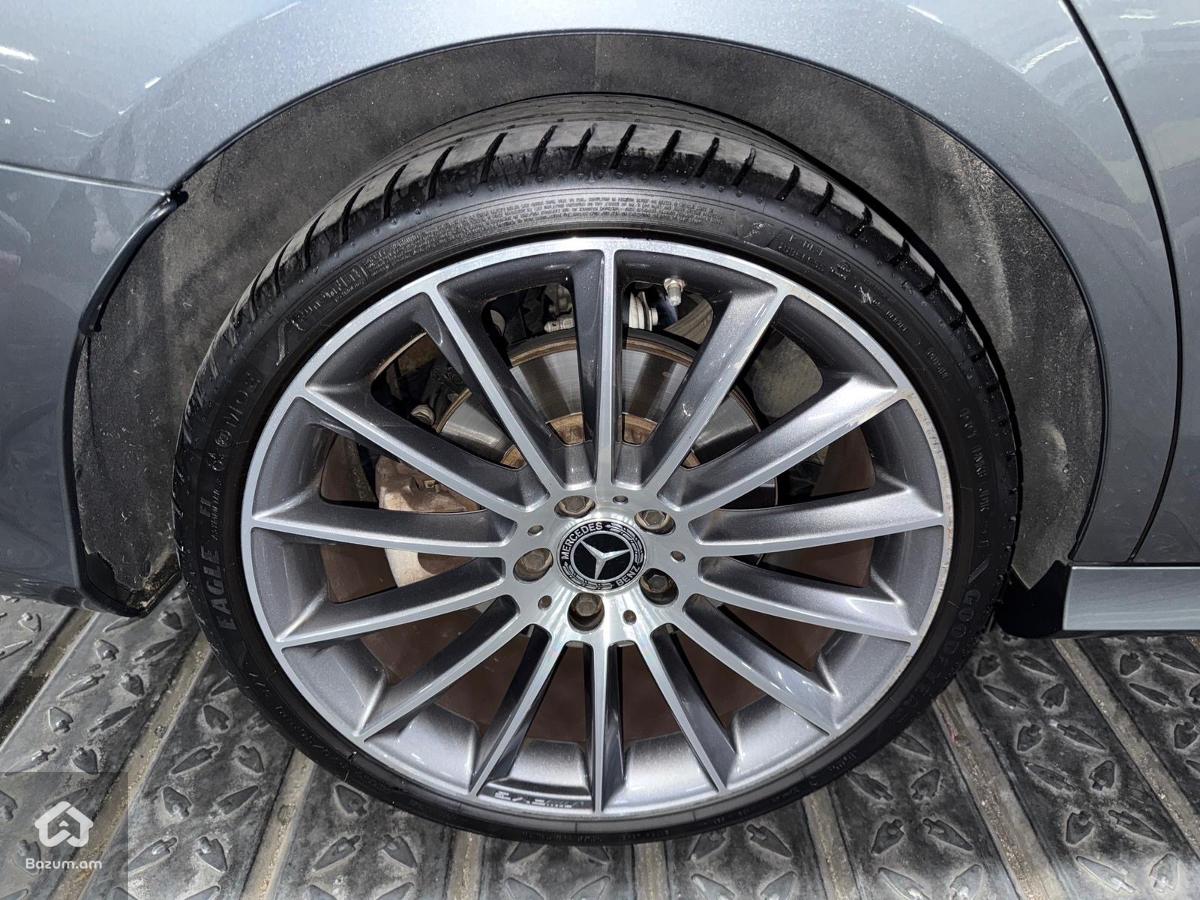 Mercedes Benz E350 AMG Line W213 - image 51