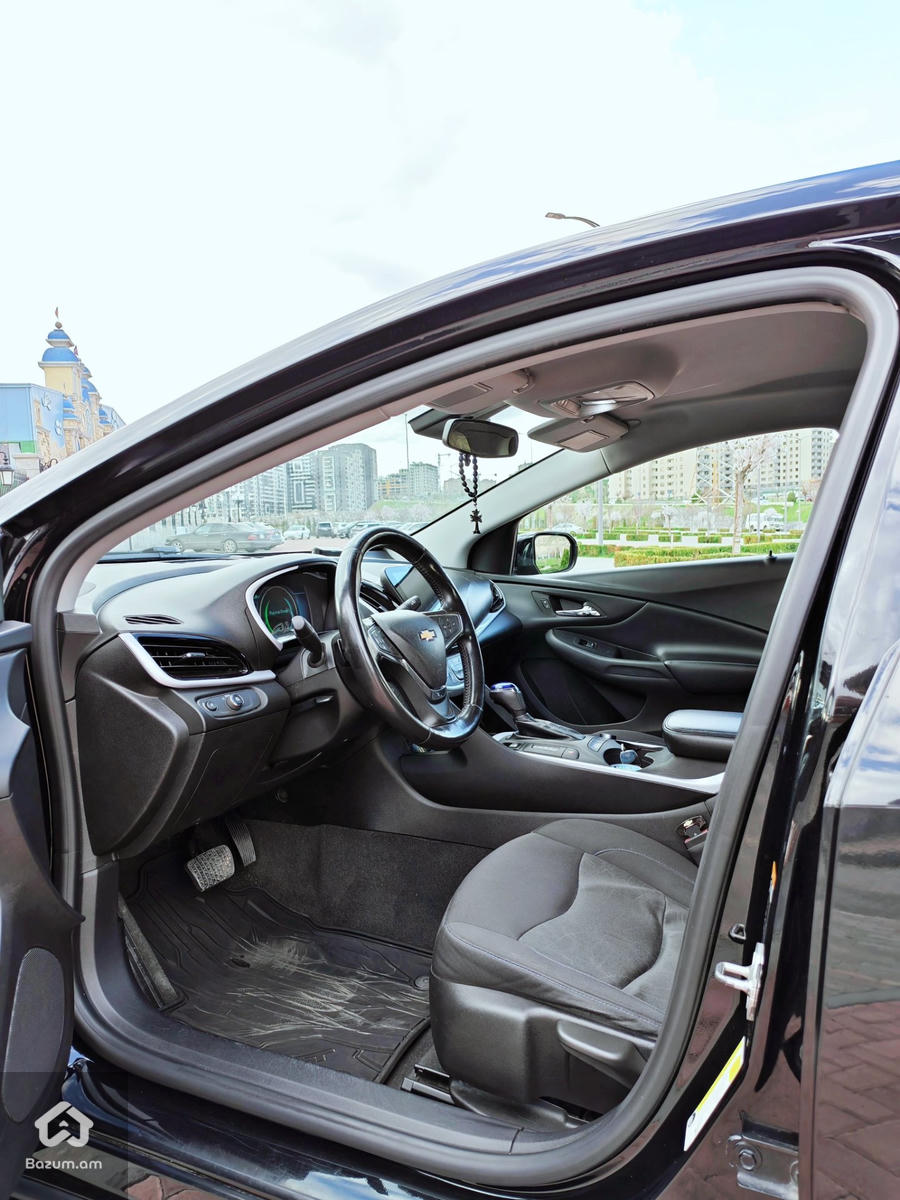 Chevrolet Volt 2 LT - image 7