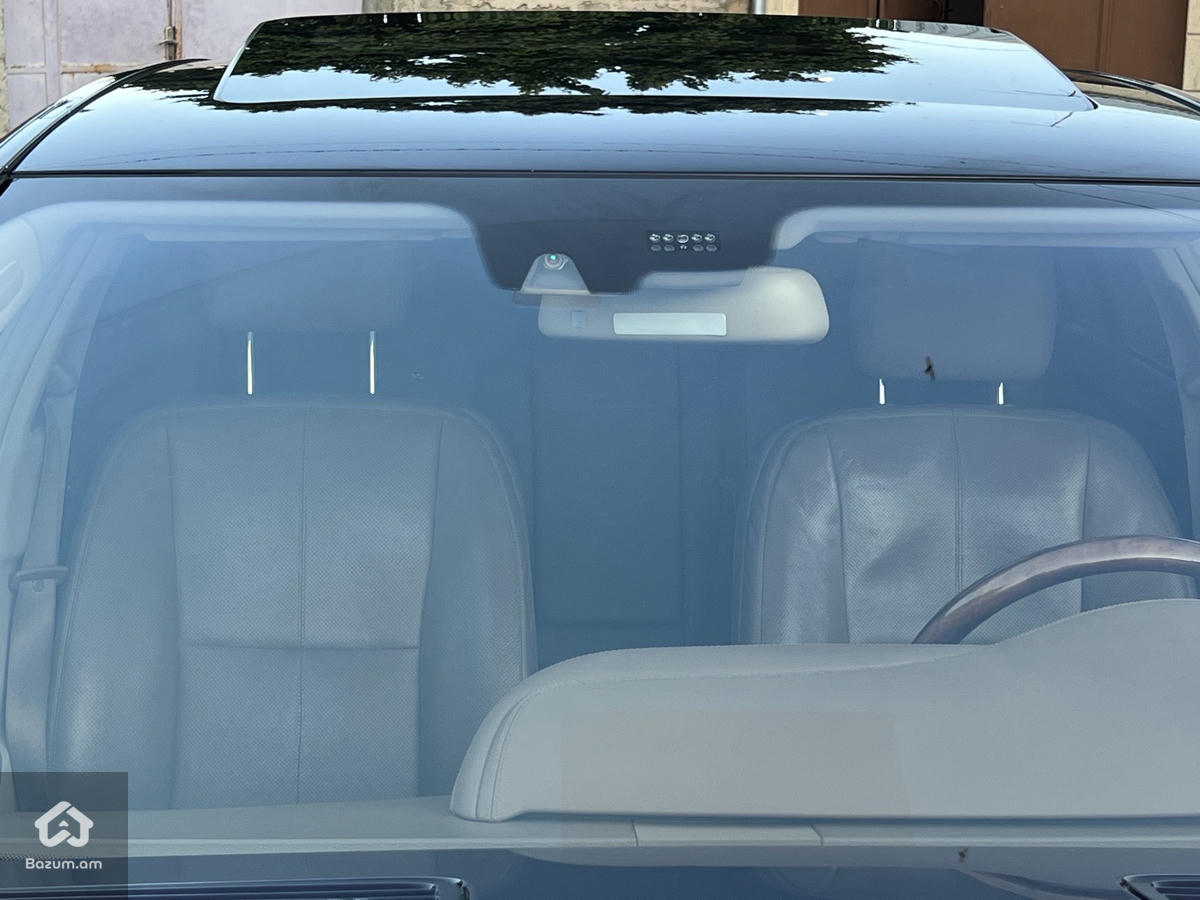 Mercedes Benz W221 - image 19