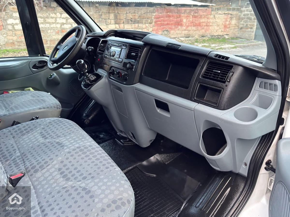 Ford transit  - image 7