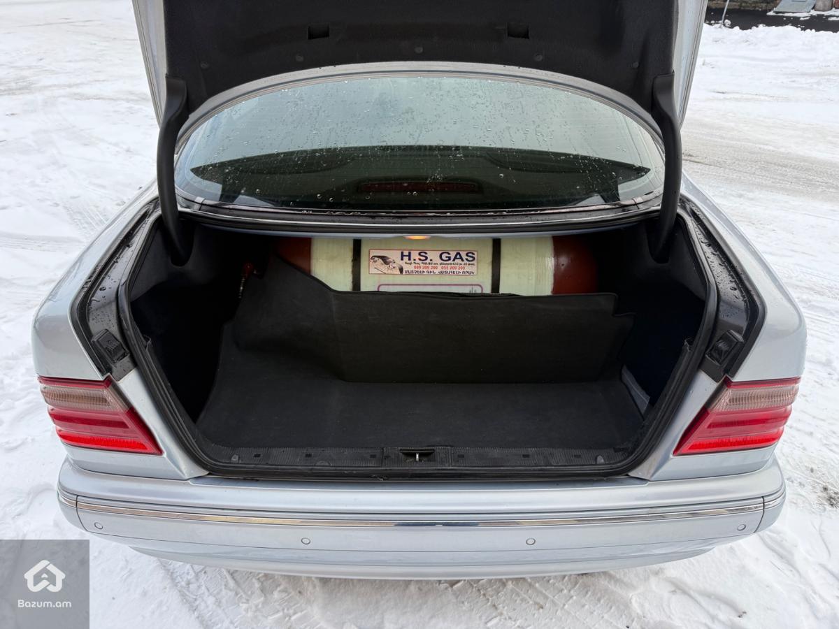 E class 240 - image 22