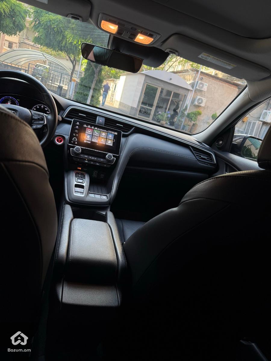 Honda Insight - image 10