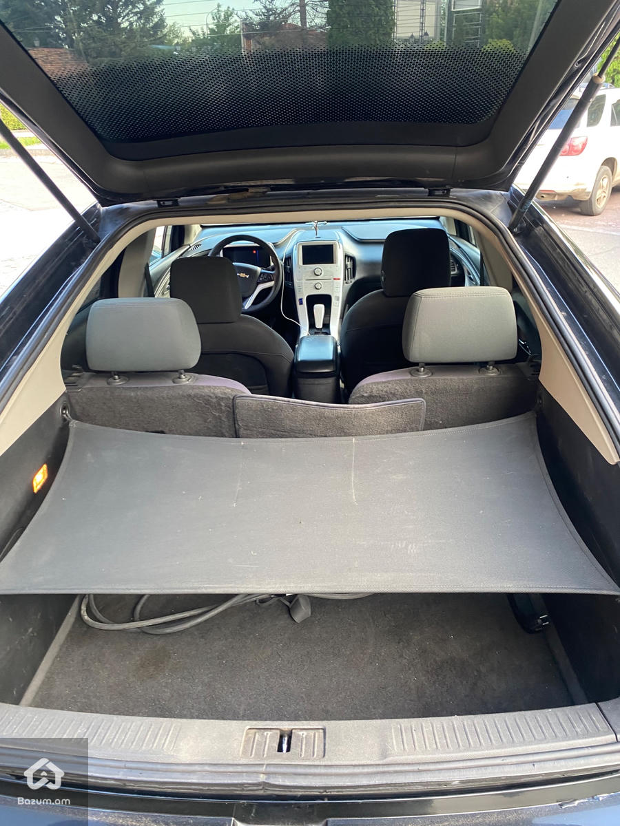 Chevrolet Volt 1 - image 11