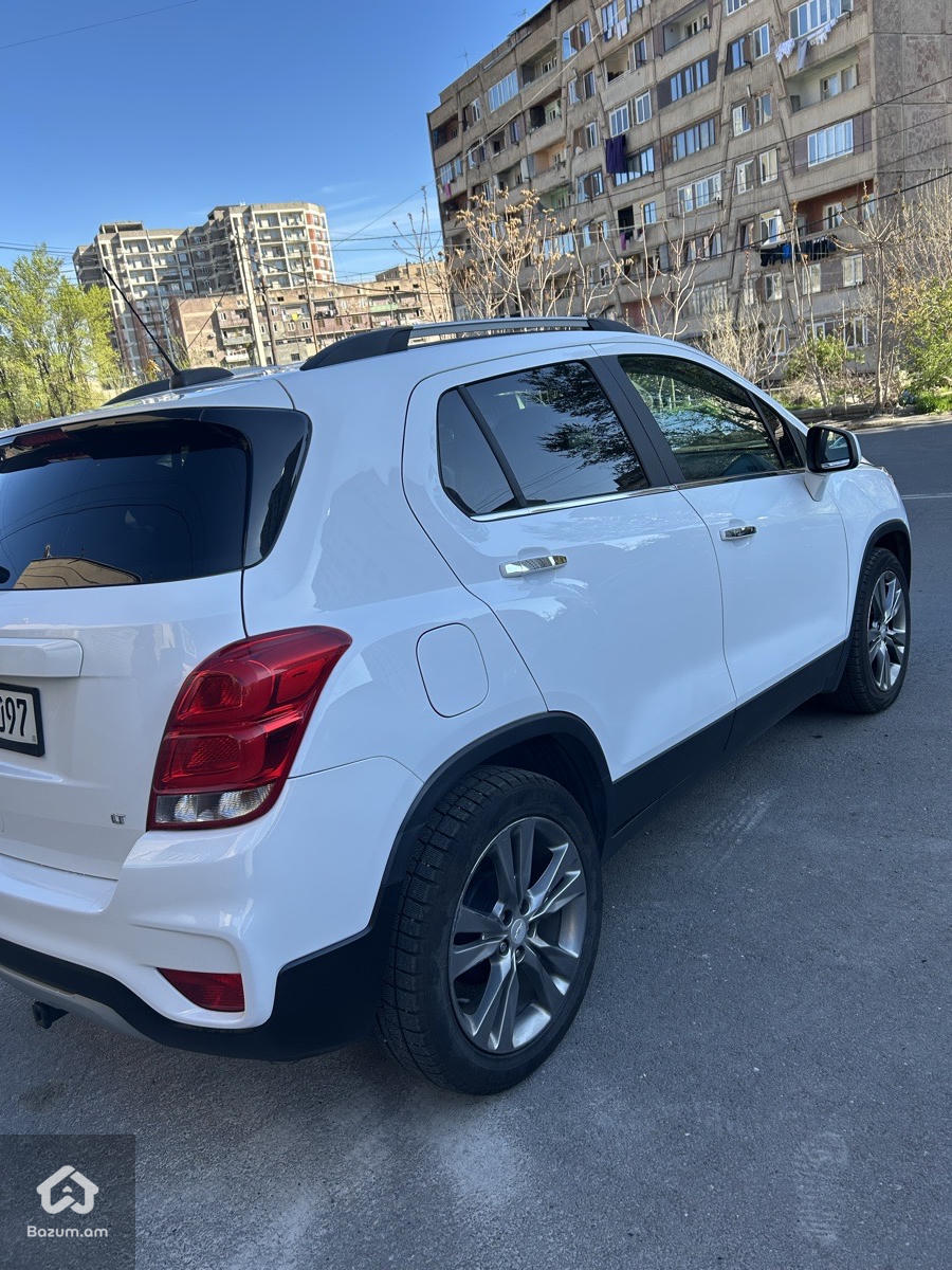 Chevrolet  - image 4