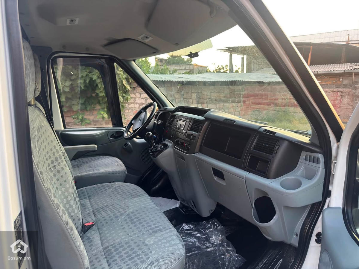 Ford transit  - image 7