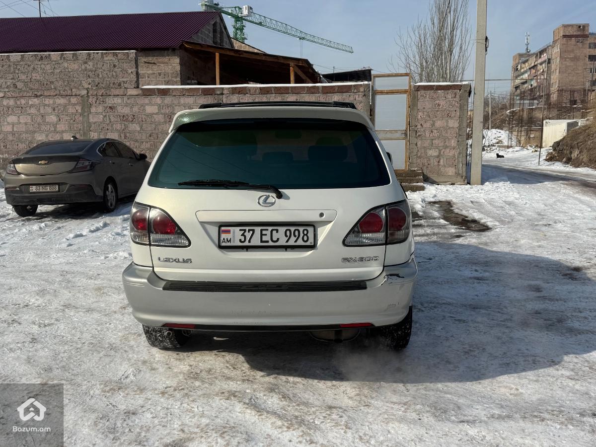 lexus Rx 300 - image 4