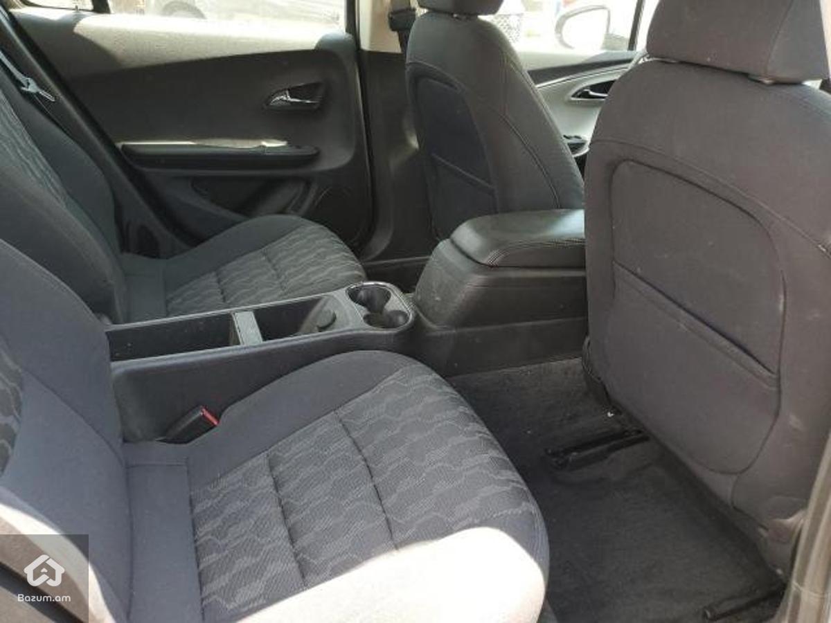 Վաճառվում է Chevrolet Volt (2013 թ.) ճանապարհից - image 11