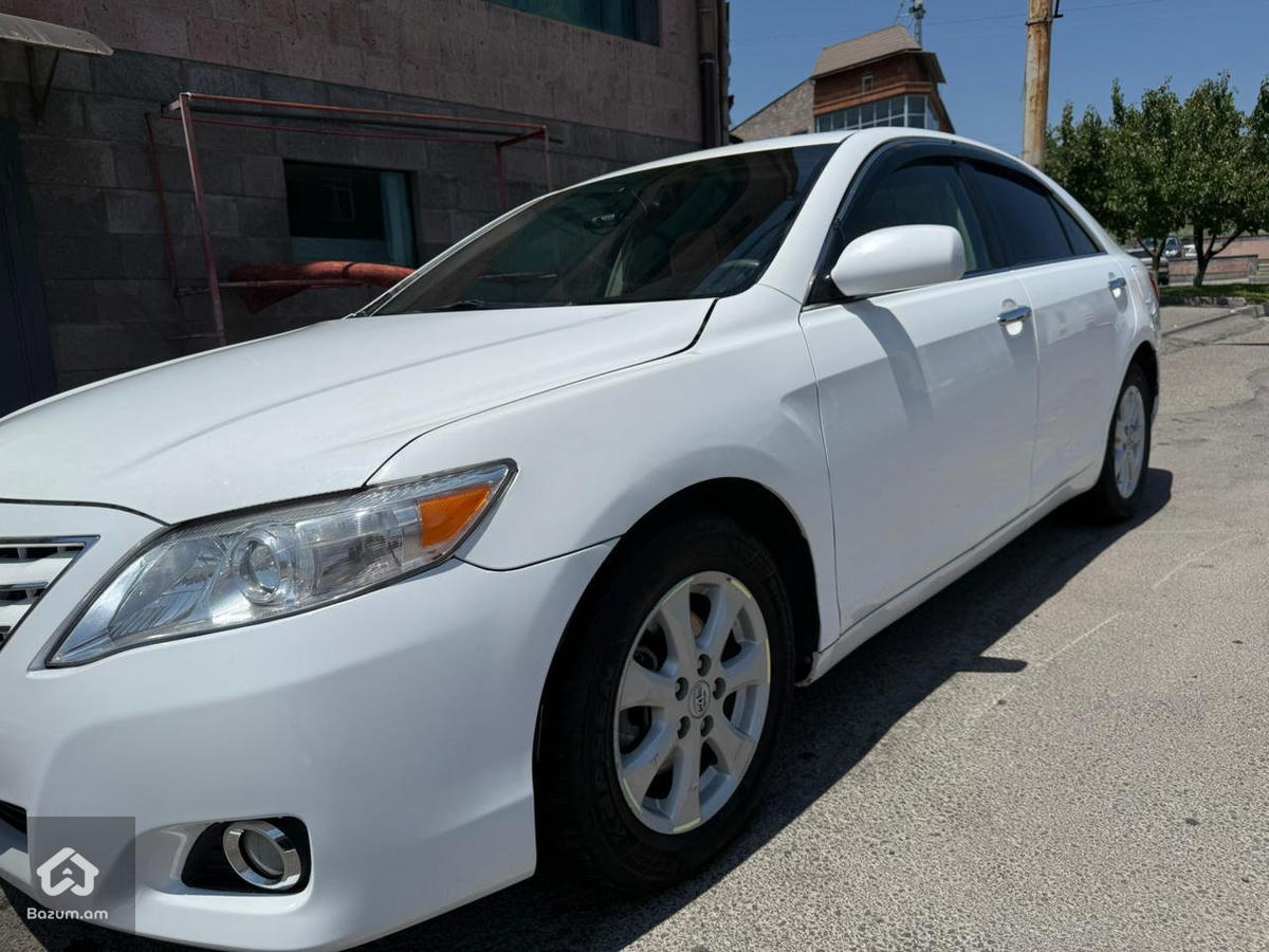 TOYOTA - image 6