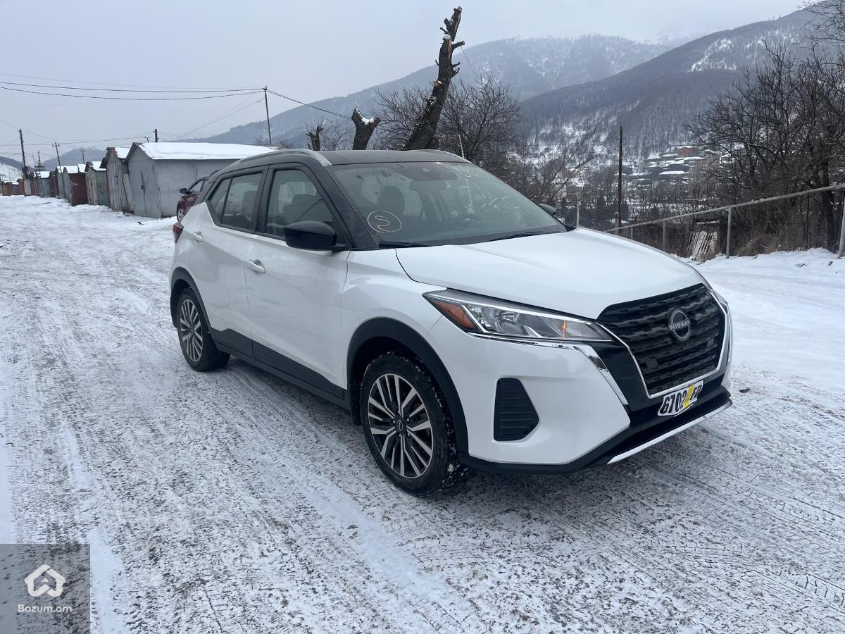 NISSAN KICKS SV 2022 - image 3