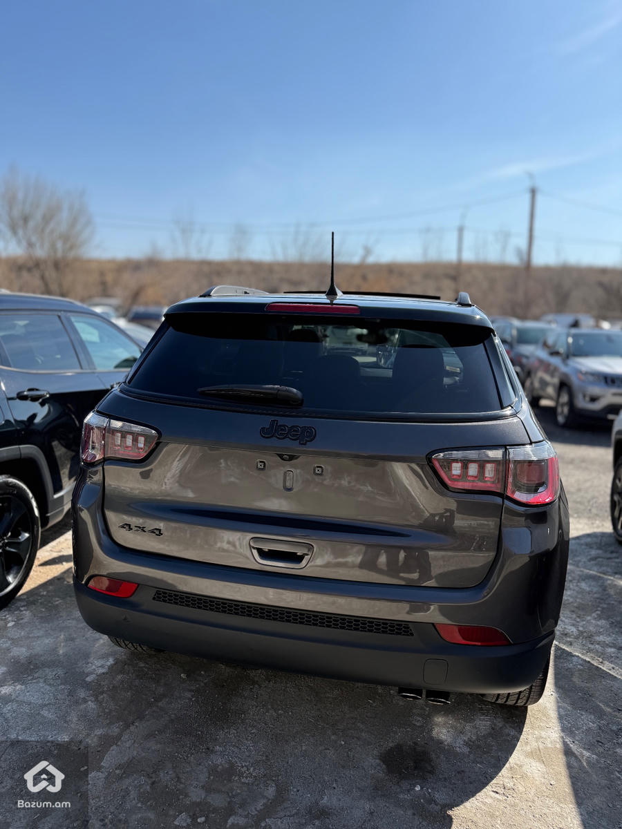 jeep compass - image 17