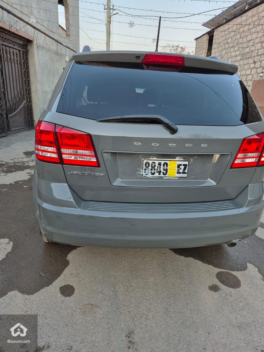 Dodge Journey - image 2