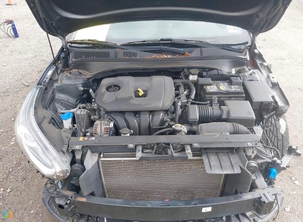 Kia forte gt line - image 8