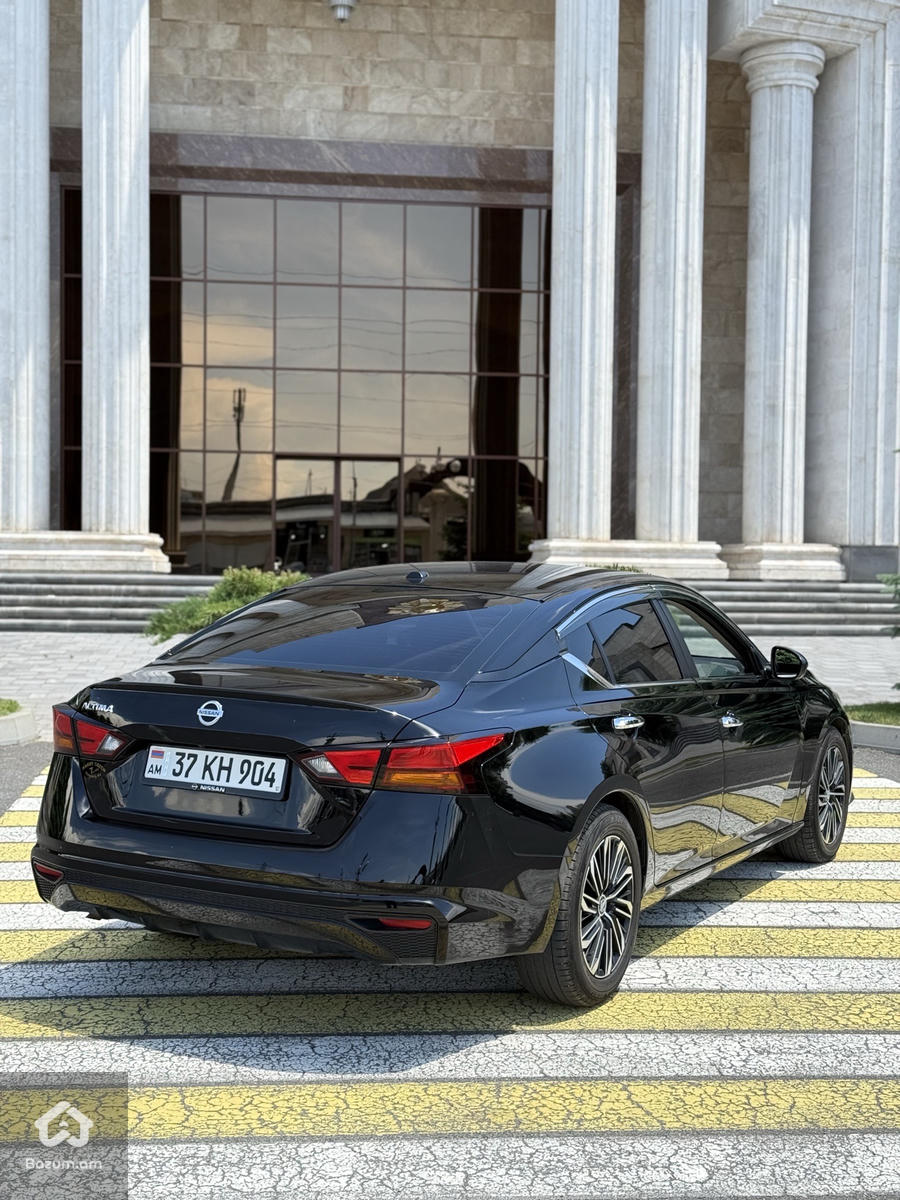 Nissan Altima 2020 - image 4