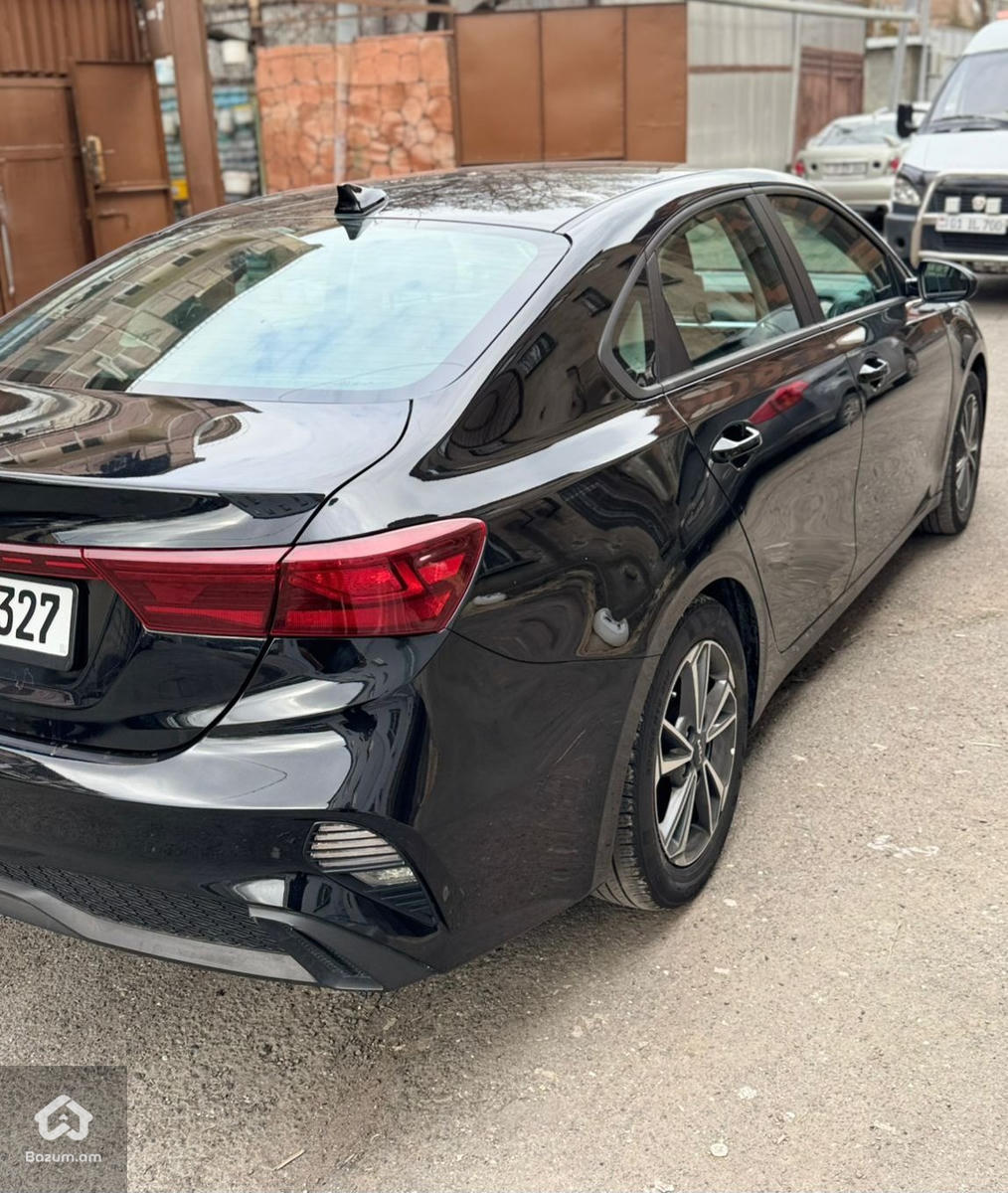 kia forte  - image 9