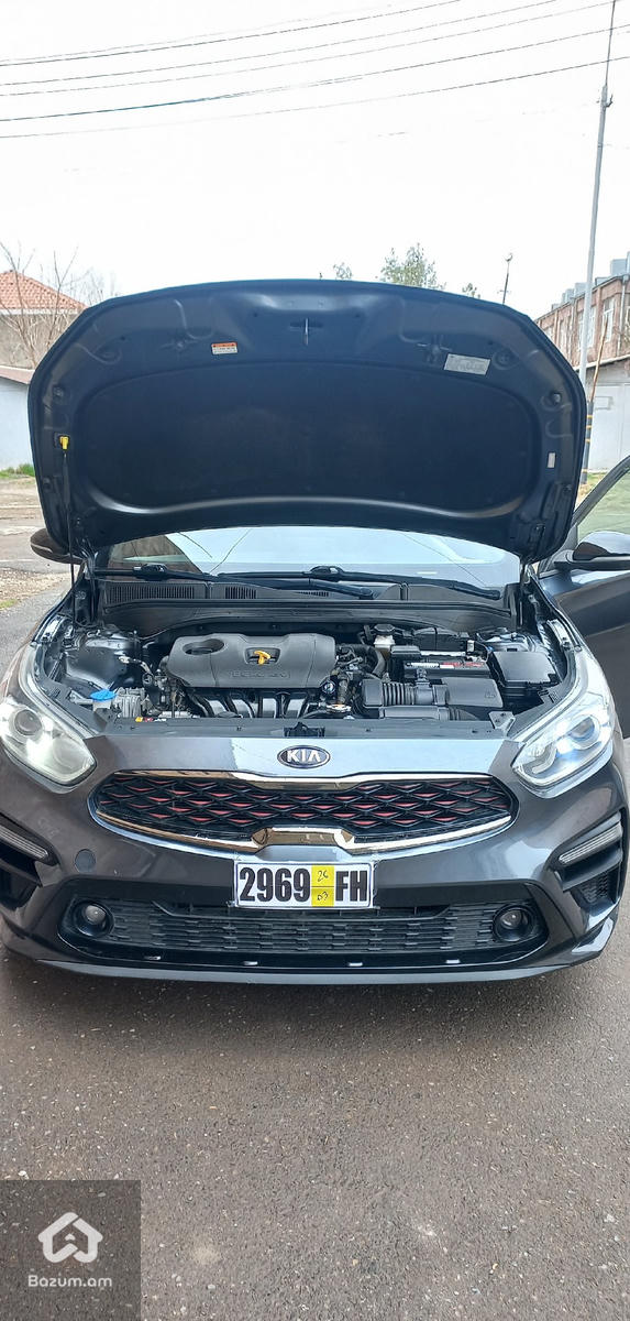 Kia Forte GT Line - image 8