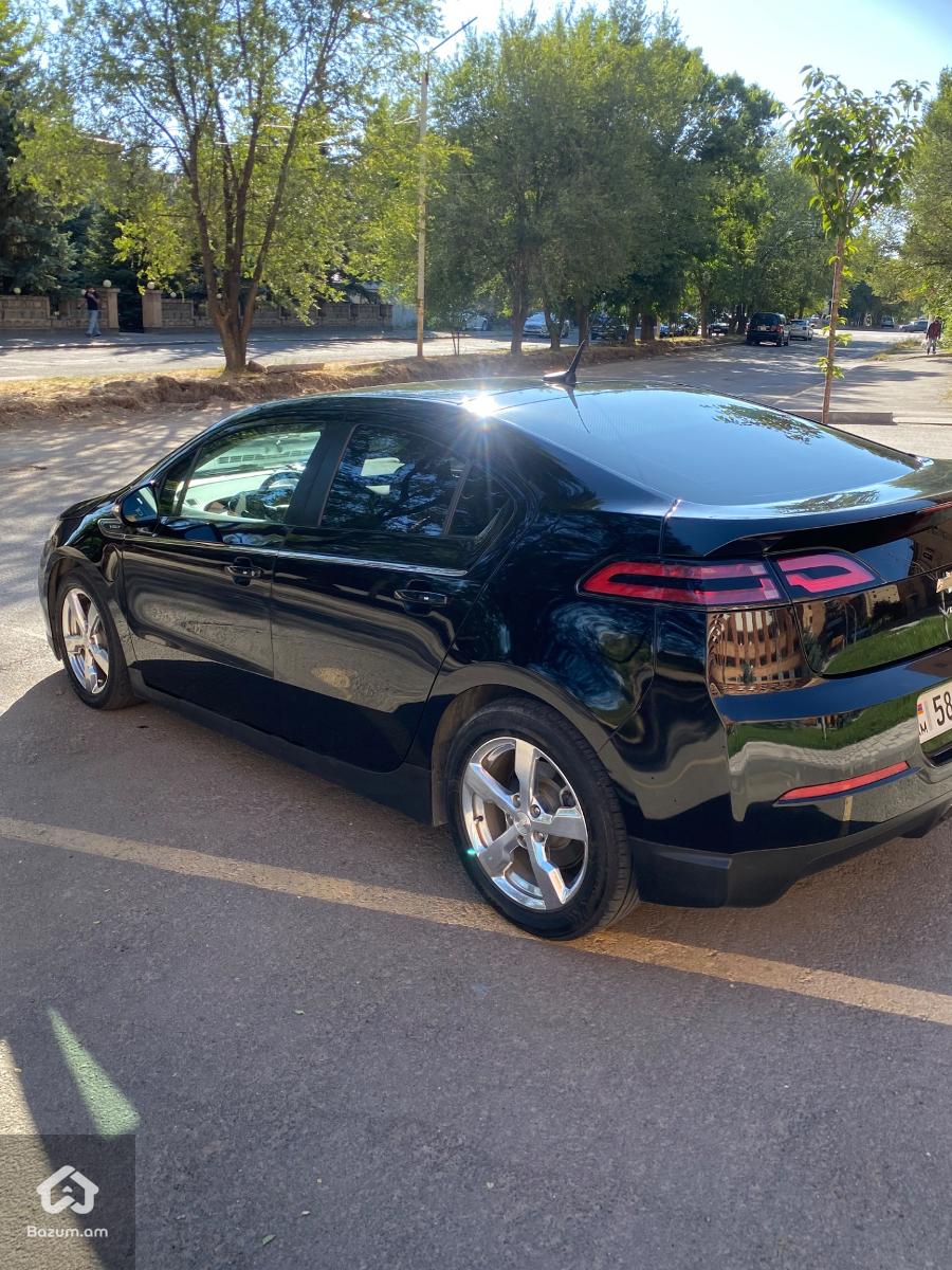 Chevrolet Volt 1 - image 4