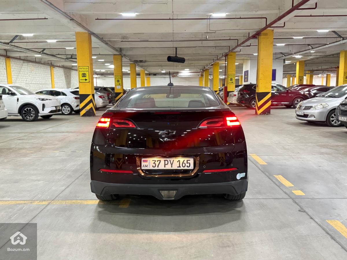 Chevrolet Volt 1 - image 3